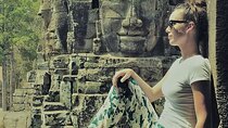 Siem Reap Tour: Angkor Wat Sunrise, Bayon, Ta Prohm, Banteay Srei