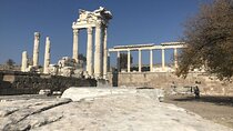 Private Pergamon Day Trip from Istanbul with Flights 
