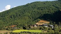 14 Days Bhutan Cultural Tour With 2-Day Trek in Bumthang Valley