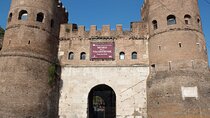 Testaccio Art & Food Tour including Cestius Pyramid, Ancient City Walls & Gate