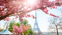 Live, Laugh, Love Along the Seine: Self-Guided Romantic Tour