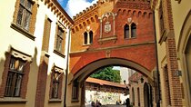 Krakow Old Town Mysteries: Exploration Game and Tour