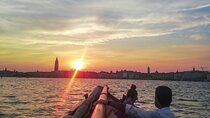 Venice Lagoon Private Boat Tour with Prosecco aperitif