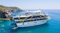 Full-day Boat Tour from Antalya with Lunch and Foam Party