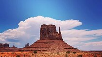 2.5 Hours Monument Valley Historical Sightseeing Tour by Jeep