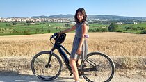 From Barcelona: E-Bike Tour in the vineyards with 2 Wineries