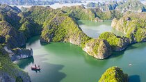 Lan Ha Bay Deluxe Cruise 2D/1N: Kayaking, Swimming at pristine places & meals