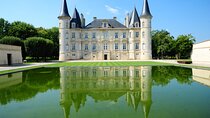 Private Tour on the Route des Grands Vins du Médoc with Visits and Tastings