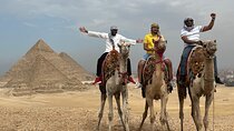 Full-Day Private Tour to Giza Pyramids and Cairo Museums