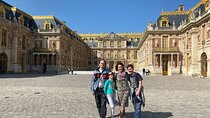 Versailles: Semi-Private Guided Tour with Train