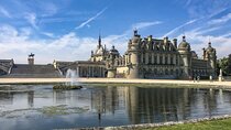 Half Day Trip: Paris to Castle of Chantilly, Museums and Park