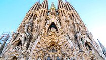 The Gaudi Tour (Small Group): Sagrada Familia & Park Guell