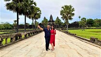 Private Siem Reap 2 Days Tour Angkor Wat and Floating Village