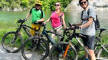 4 Lakes E-Bike Guided Tour and Lake Cruise