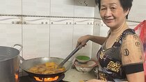 Private Cooking Class & Saigon Local Daily Life by Alleys