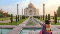 Taj Mahal Private Tour from Delhi by Car