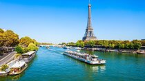 8-Hour Paris Tour to Versailles Palace, Saint Germain and Lunch Cruise at Seine