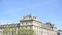 4 hours Private Tour at Marais and Montmartre in Paris with Hotel pickup