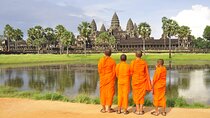 Full-Day Private Tour of Angkor Wat with Pick Up