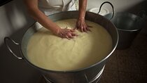Private Cheese Making and Tasting Tour from Cagliari - with Lunch