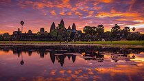 Sunrise at the Temples Angkor wat & Small Group Tour