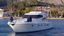 Private 2-Hour Bosphorus Cruise with Yacth