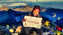 Mt Rinjani Trekking 2 Days 1 Night Summit