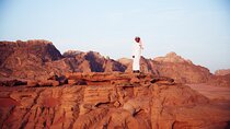 Half-Day Jeep Safari "Wadi Rum Highlights!" w/ Professional Bedouin Guide