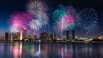 Waikiki Friday Fireworks Cruise Including Transportation
