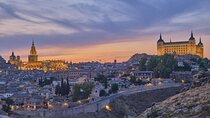 Monumental Toledo! Guided tour from Madrid with the Cathedral