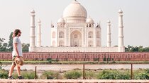 2-Days Private Taj Mahal Sunrise Tour from Mumbai by Round Trip Flights