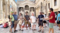 Private Split: Visit Diocletian Palace & Taste Food at the Market