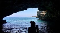 Boat excursion to Polignano a Mare between caves and coves