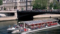 6-Hour River Cruise with Marais Montmartre St Germain des Pres Visit