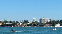 Water Taxi between Bayside Marketplace & South Beach