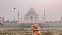 02-Days Taj Mahal Sunrise & Sunset Luxury Tour with Fatehpur Sikri from Delhi