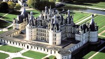 Loire Valley Castles Private Tour by Minivan from Paris