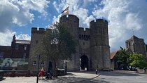 Private Day Tour to Canterbury Dover and Leeds Castle