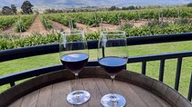 Private Tour of 3 Top Winelands with Wine Tasting from Cape Town
