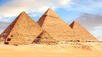 Pyramids of Giza And Egyptian Museum Day Tour By Plane From Sharm
