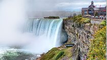Niagara Falls Canada: Helicopter + Boat + Lunch & more US Pick-up