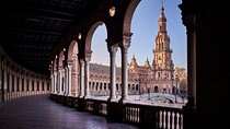 Seville Scavenger Hunt and Highlights Self-Guided Tour