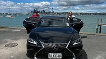Auckland City Private Tour for Couples. Be chauffeur driven with added extras.