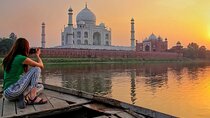 Taj Mahal Sunrise Tour From Delhi By Car