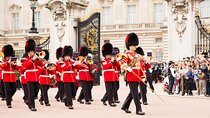 Changing of the Guard Guided Tour at Buckingham Palace