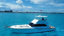 Private Full Day Tour by Yatch in Cancún 