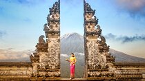 Bali Instagram Tour - Lempuyang Bali Gate of Heaven