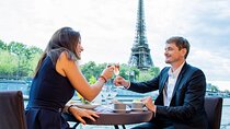 Early evening Dinner Cruise with drinks by Bateaux Parisiens