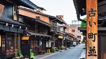 Half-Day Takayama Walking Tour with an English Speaking Guide