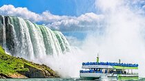 Maid of the Mist & Cave of the Winds Walking Tour